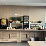 Hotel Antibes 3*