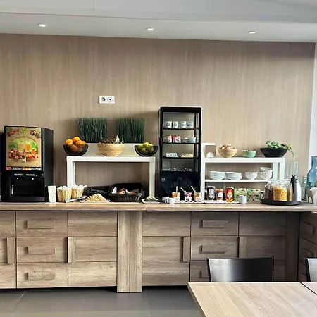 Hotell Antibes 3*