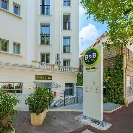 Hotel Antibes 3*