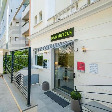 Antibes 3*