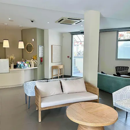 Antibes ז'ואן-לה-פינס